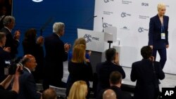 Дружина Олексія Навального Юлія Навальна під час Мюнхенської конференції з безпеки: "Ми не можемо вірити Путіну та його уряду, вони постійно брешуть". 16 лютого 2024 р. REUTERS/Kai Pfaffenbach