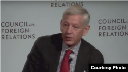 麦肯锡公司董事长兼全球总裁鲍达民(Dominic Barton)在纽约外交关系协会。 (网络截图)