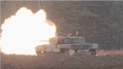 Українські військові опановують танки Leopard 2 у Польщі. Відео Українські військові опановують танки Leopard 2 у Польщі. Відео