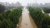 鸟瞰暴雨后的郑州街道 (2021年7月23日)