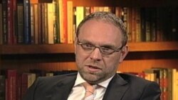 Проти Тимошенко скоро почнуть свідчити небіжчики - Власенко Проти Тимошенко скоро почнуть свідчити небіжчики - Власенко