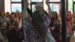 Єдиний у світі університет для людей з вадами слуху та зору підготував чергову групу спеціалістів. Відео Єдиний у світі університет для людей з вадами слуху та зору підготував чергову групу спеціалістів. Відео